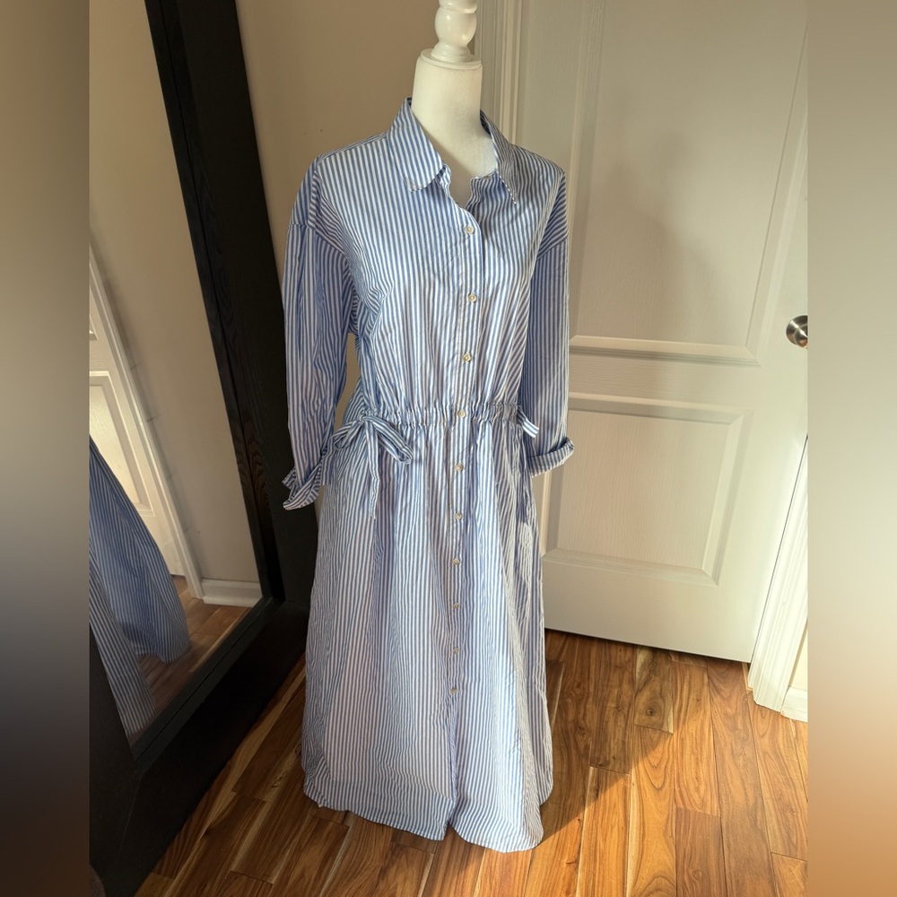 Woman’s Long Sleeve Cinch waist maxi shirt dress